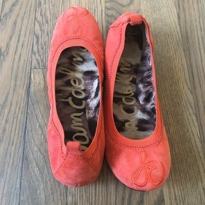 Sam Edelman Red Orange Suede Flats Size 6